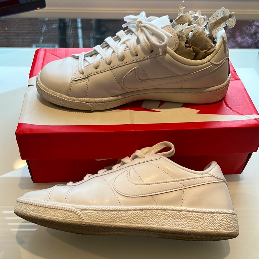 Nike White Women’s Tennis Classic Sneakers
